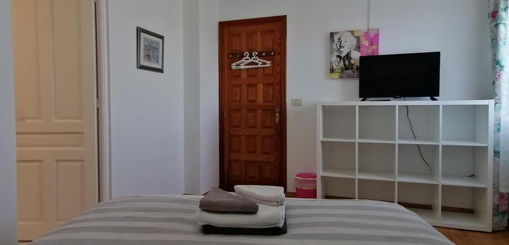 Habitación en casa particular Geranios N.25